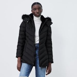 NWT WATER AND WIND PROTECTION HOODED DOWN COAT